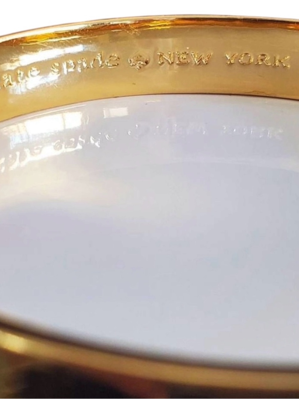 NWOT KATE SPADE GOLD WITH BLACK SPADES BRACELET - Picture 2 of 7